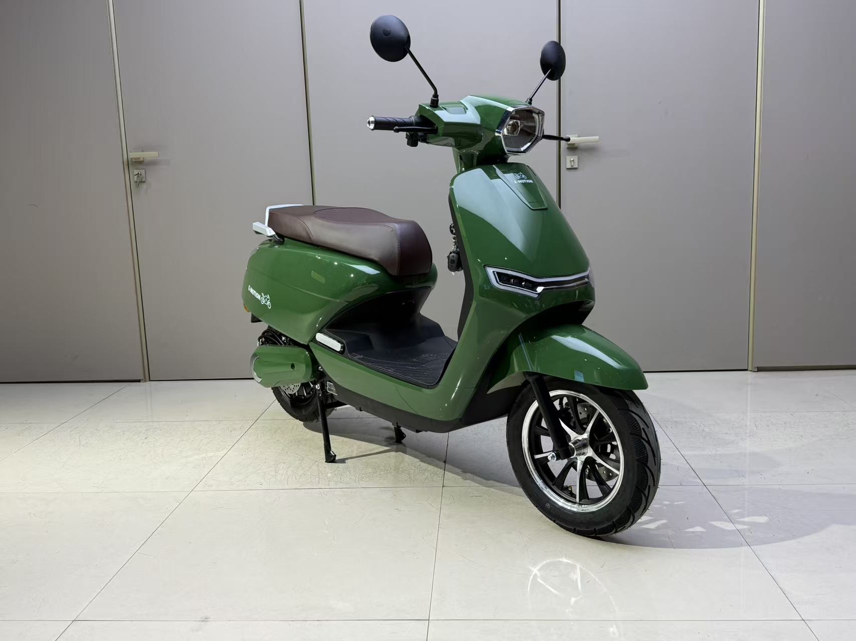 eec Retro Electric Scooter